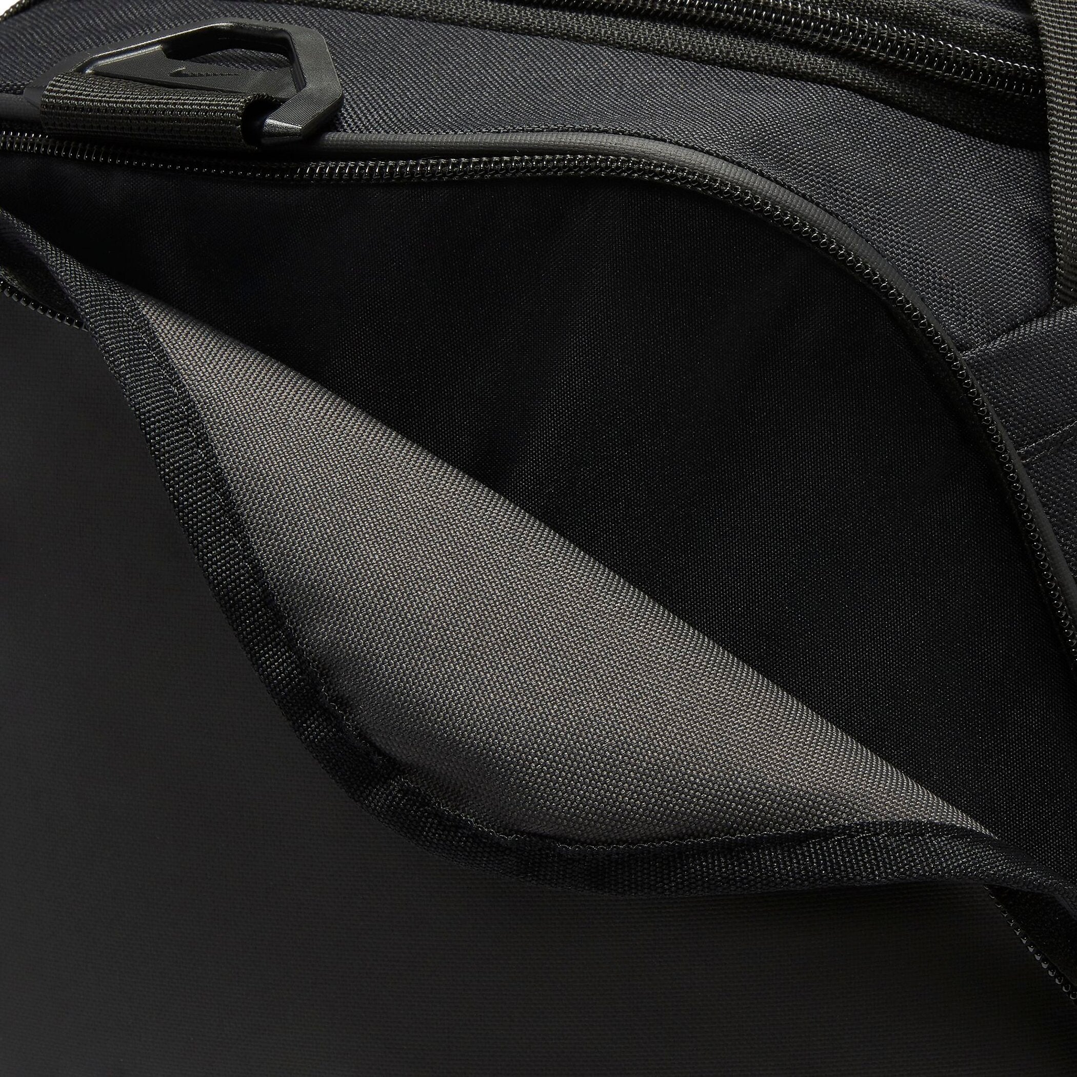 Nike Academy Team Soccer Hardcase