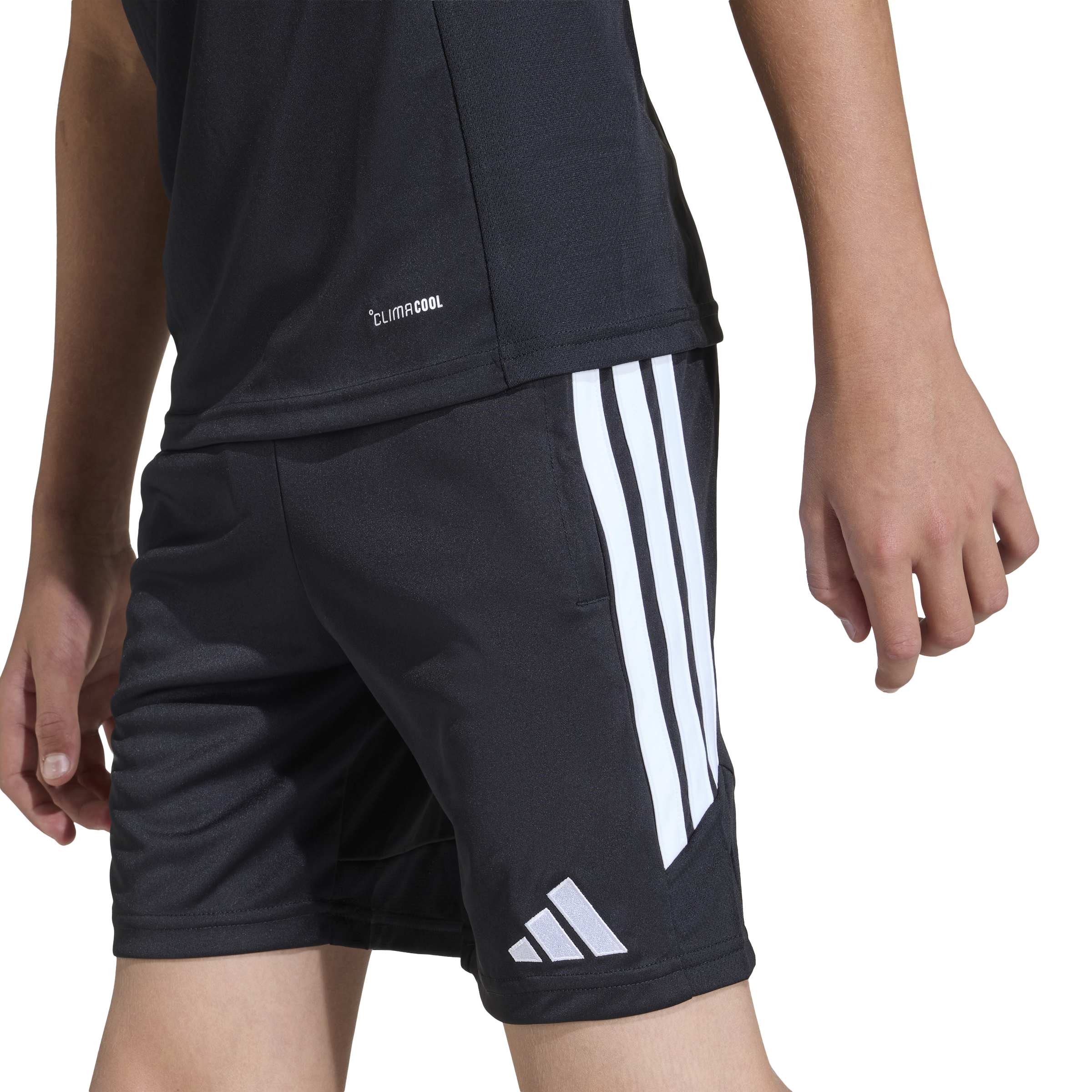 TIRO26L TRSHOY - 095A/BLACK/WHITE