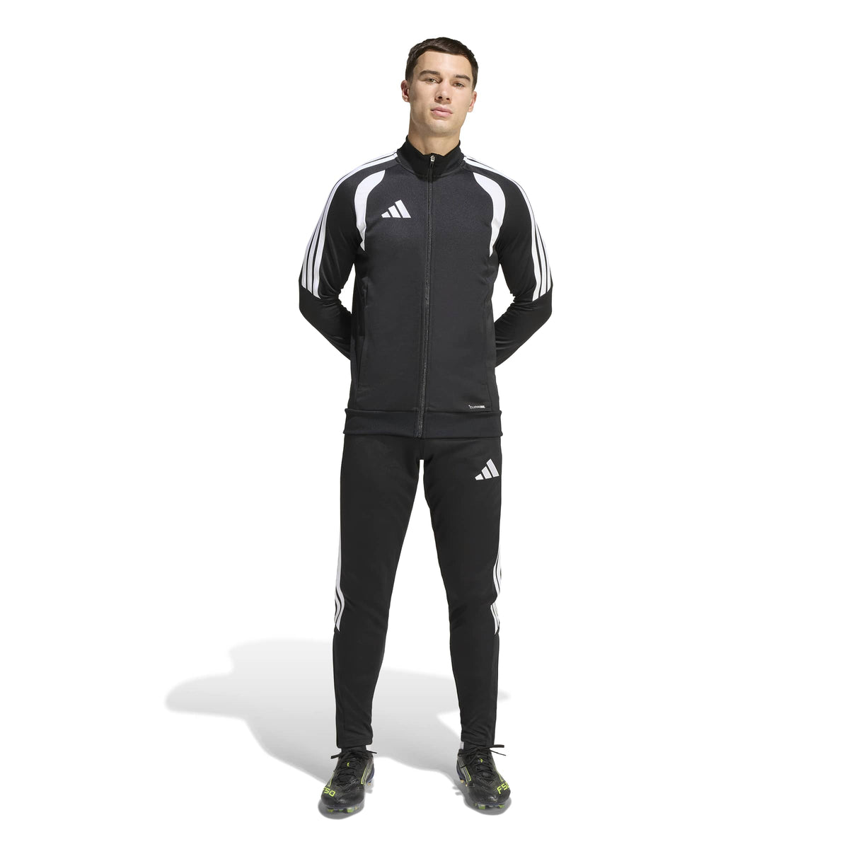 TIRO26L TR JKT - 095A/BLACK/WHITE