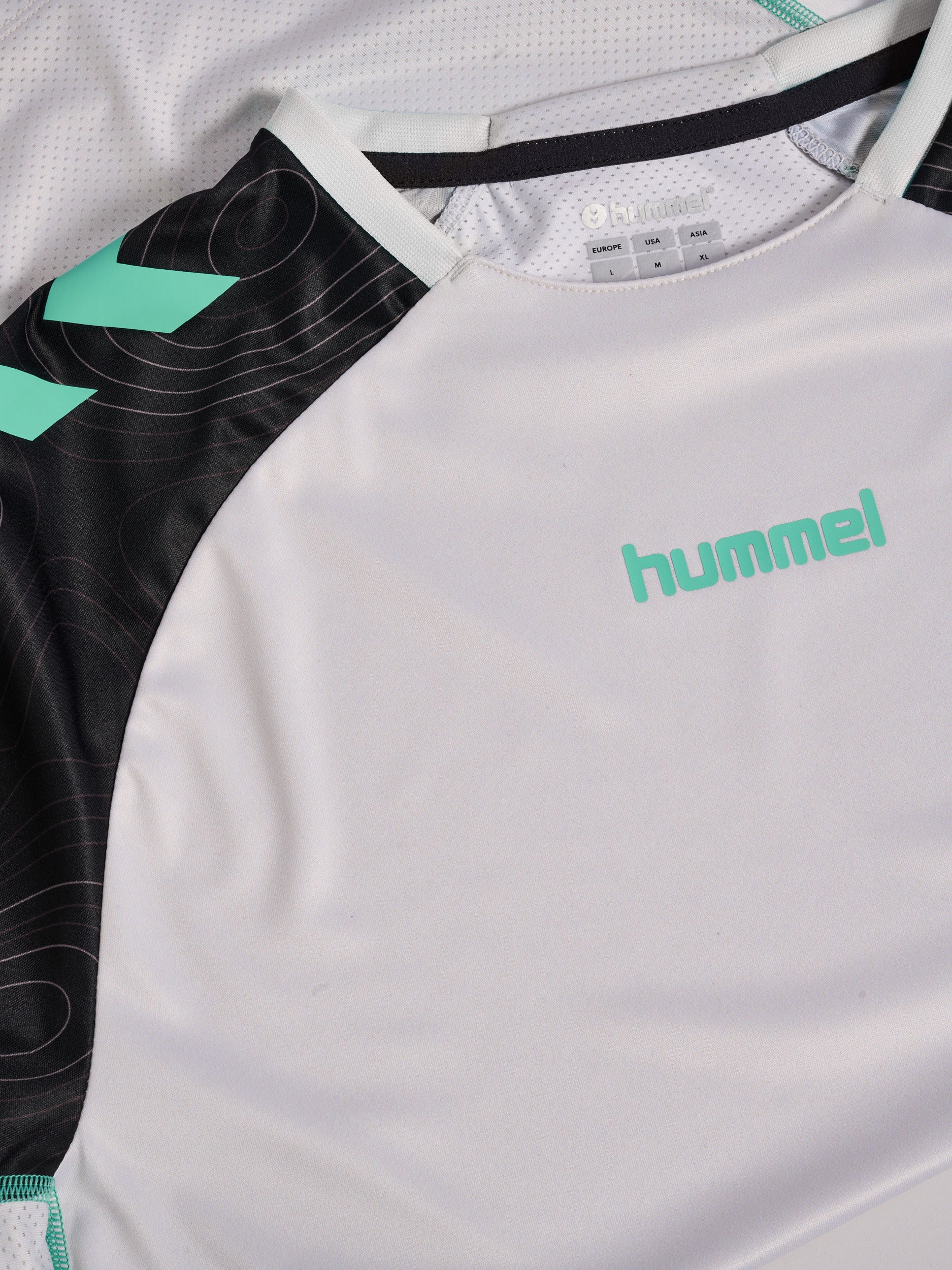 hmlBLAZE 2.0 TRAINING JERSEY S/S - 2784/BLACK/POOL