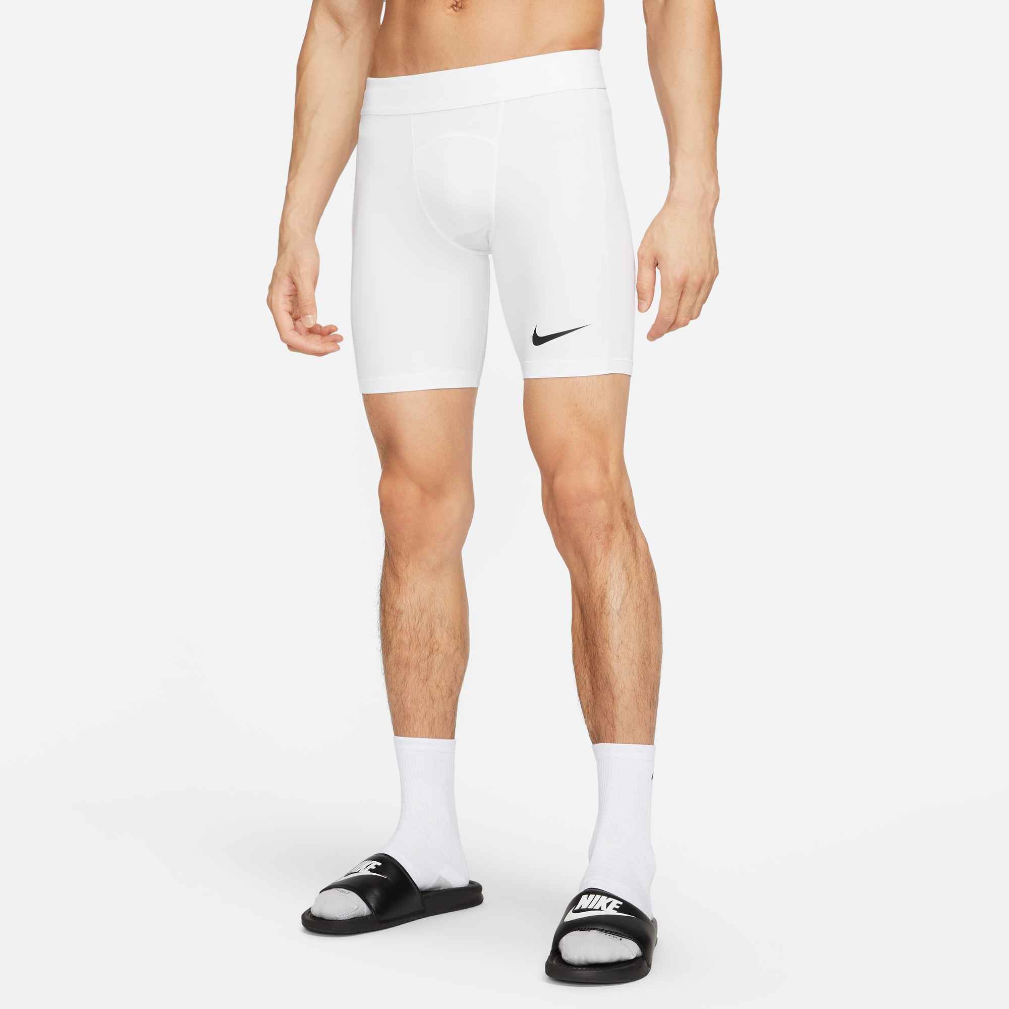M NK DF STRIKE NP SHORT
