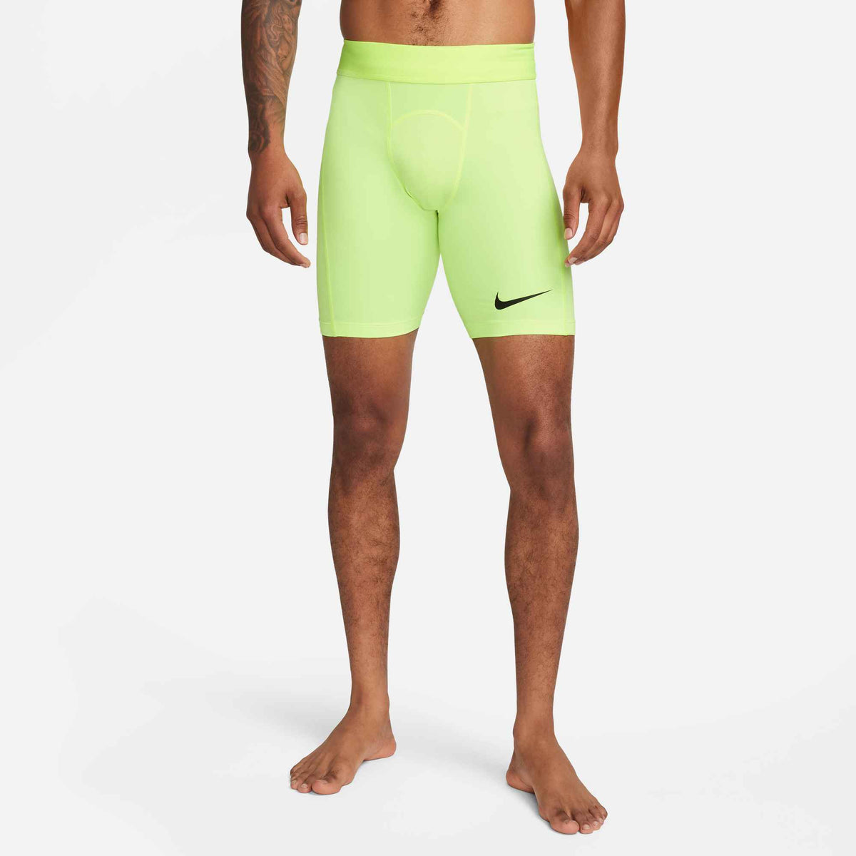M NK DF STRIKE NP SHORT