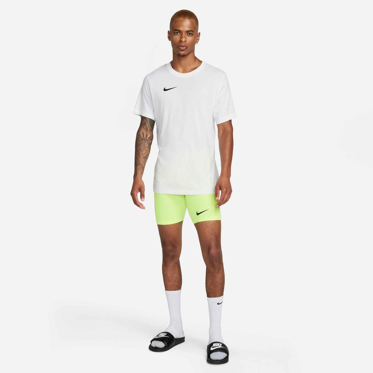 M NK DF STRIKE NP SHORT