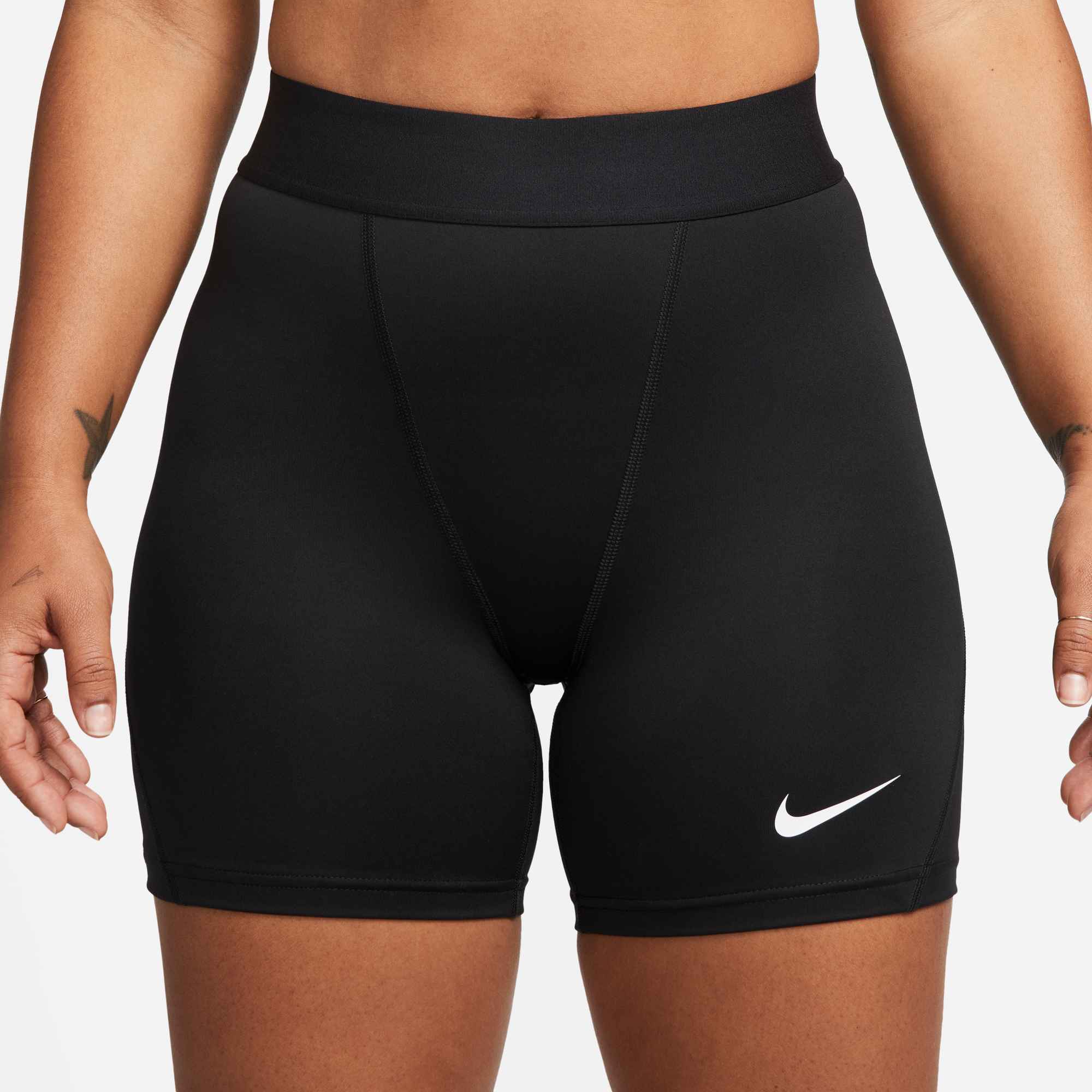 W NK DF STRIKE NP SHORT